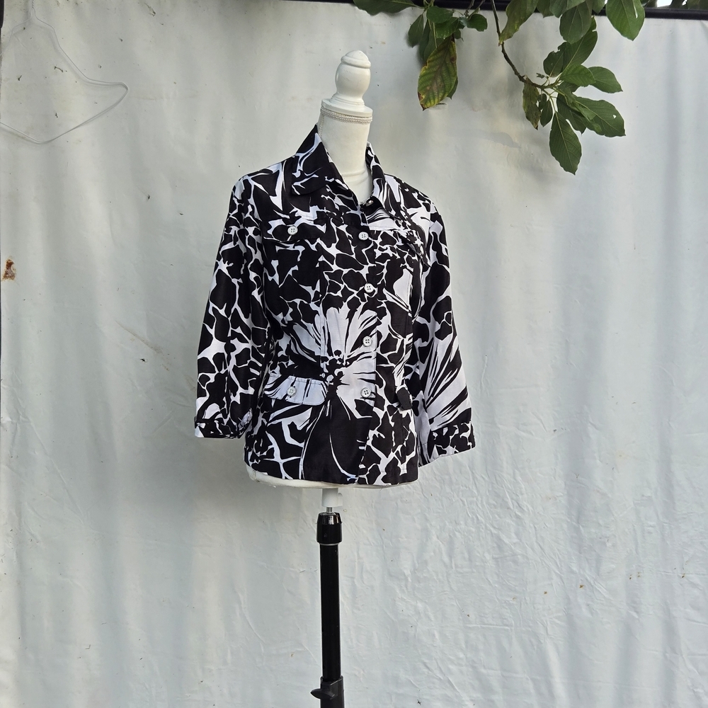 Southern‎ Lady Monochrome Floral Blouse